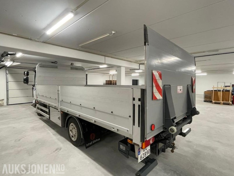 2007 RENAULT MIDLUM LASTEBIL - PLANBIL MED LIFT. KUN 95544 KM! - شاحنات مسطحة: صور 4 2007 RENAULT MIDLUM LASTEBIL - PLANBIL MED LIFT. KUN 95544 KM! - شاحنات مسطحة: صور 4