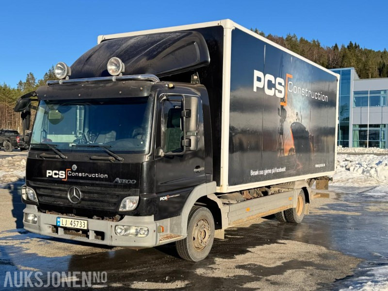 2008 Mercedes-Benz 818L - Skapbil med bakløft og fjernstyring av bakløft - 3 seter - EU godkjent - بصندوق مغلق شاحنة: صور 1 2008 Mercedes-Benz 818L - Skapbil med bakløft og fjernstyring av bakløft - 3 seter - EU godkjent - بصندوق مغلق شاحنة: صور 1