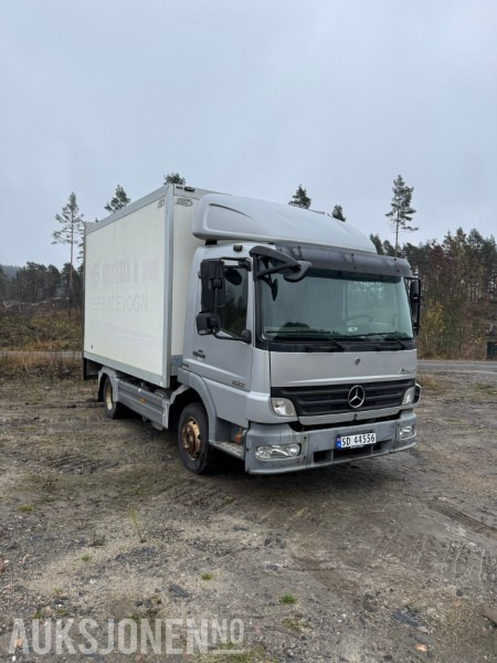 2008 Mercedes-Benz Atego 822 Servicebil / Verkstedvogn m/ Palfinger kran og verkstedinnredning - شاحنة: صور 3 2008 Mercedes-Benz Atego 822 Servicebil / Verkstedvogn m/ Palfinger kran og verkstedinnredning - شاحنة: صور 3