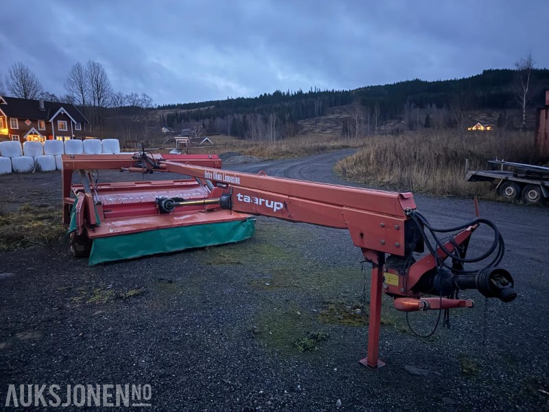 2008 Taarup Slepeslåmaskin 320cm bredde - الآلات والماكينات الزراعية: صور 3 2008 Taarup Slepeslåmaskin 320cm bredde - الآلات والماكينات الزراعية: صور 3