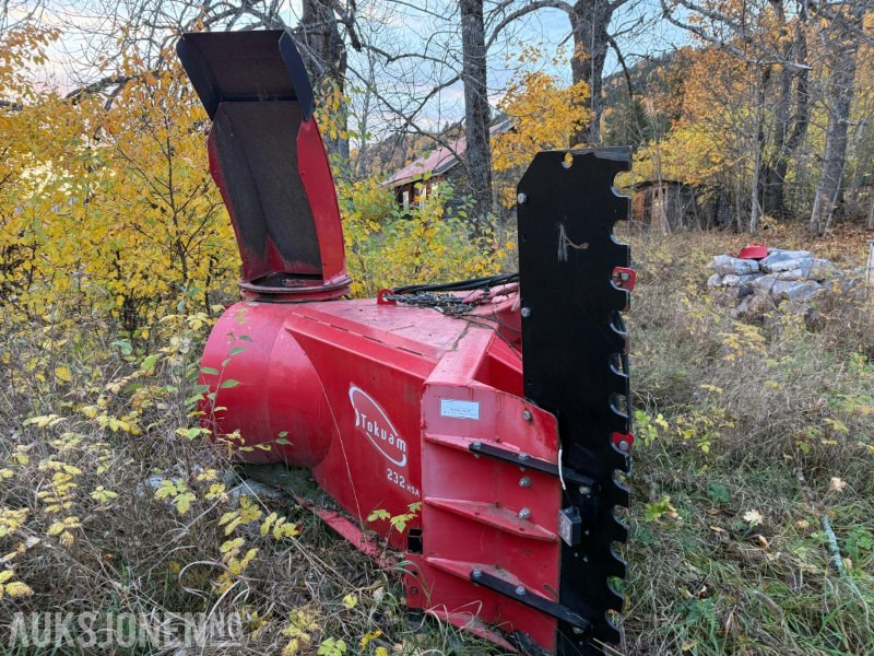 2008 Tokvam snøfreser 232HS - الآلات والماكينات الزراعية: صور 4 2008 Tokvam snøfreser 232HS - الآلات والماكينات الزراعية: صور 4