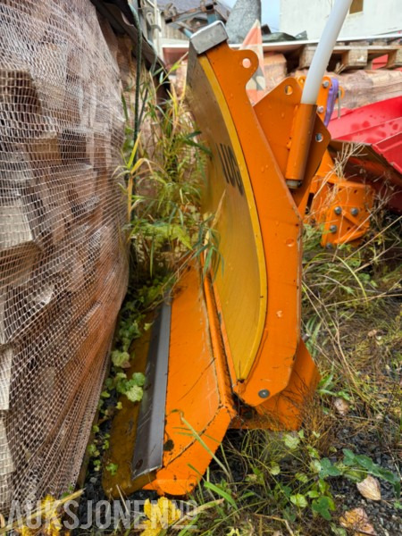 2008 ZAUGG AG Eggiwil (Sveits) G8K-240 snøskjær / snøplog - الآلات والماكينات الزراعية: صور 4 2008 ZAUGG AG Eggiwil (Sveits) G8K-240 snøskjær / snøplog - الآلات والماكينات الزراعية: صور 4