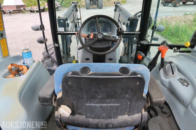 جرار 2009 New Holland T5060 Traktor / 8550 timer: صور 18