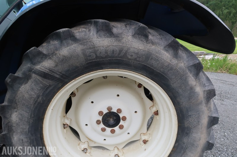 جرار 2009 New Holland T5060 Traktor / 8550 timer: صور 10