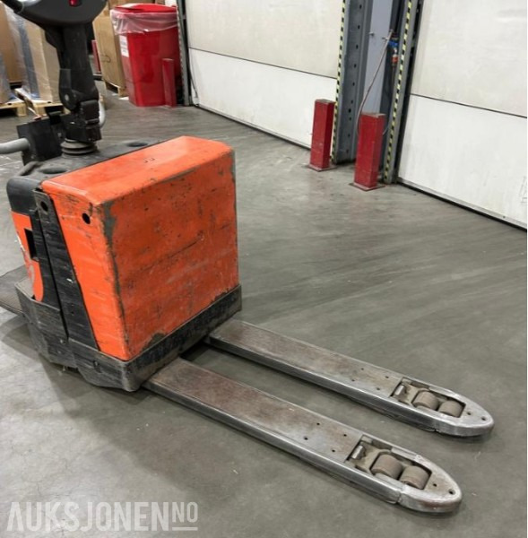 2009 Toyota truck LPE 200/8, Reparasjonsobjekt - معدات المناولة: صور 1 2009 Toyota truck LPE 200/8, Reparasjonsobjekt - معدات المناولة: صور 1