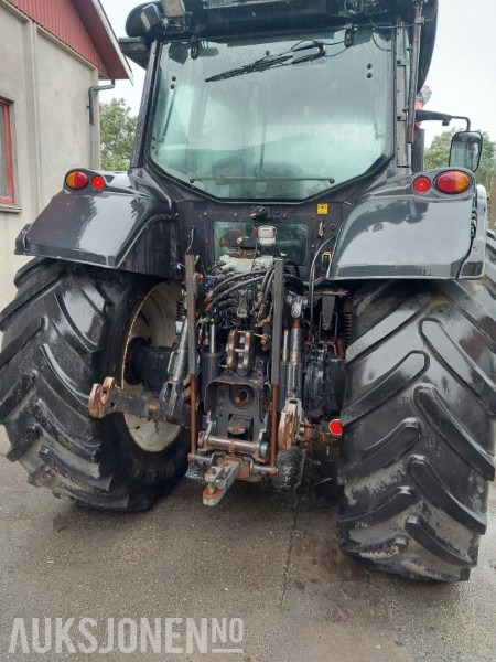 2009 Valtra T202 Versu Traktor rep objekt - جرار: صور 5 2009 Valtra T202 Versu Traktor rep objekt - جرار: صور 5