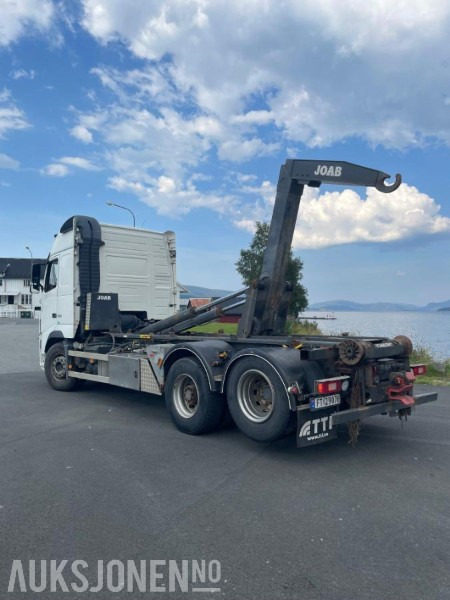 2009 Volvo FH16 Krokløft - 6x2 - Nylig EU godkjent - 1 stk containerkasse 35 m3 - 2 dekksett - شاحنة ذات الخطاف: صور 5 2009 Volvo FH16 Krokløft - 6x2 - Nylig EU godkjent - 1 stk containerkasse 35 m3 - 2 dekksett - شاحنة ذات الخطاف: صور 5