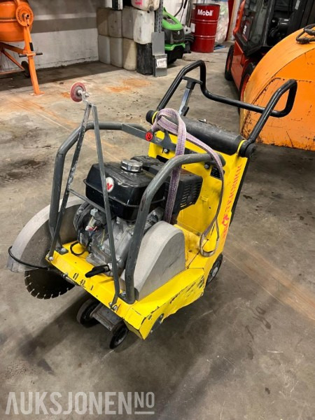 2009 Wacker Neuson BFS 1350AL - Asfalt og betongsag. - معدات البناء: صور 1 2009 Wacker Neuson BFS 1350AL - Asfalt og betongsag. - معدات البناء: صور 1