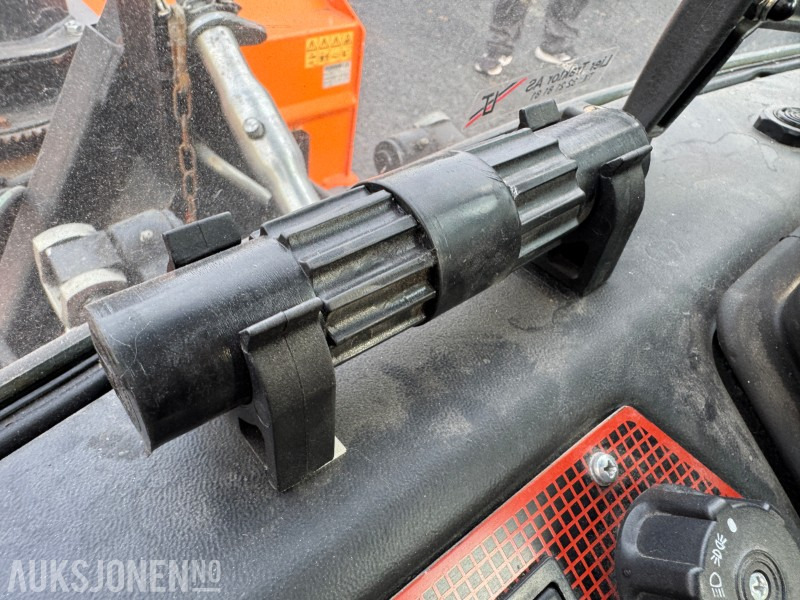 جرار 2010 Antonio Carraro Superparc 4400 HST MED SNØFRESER, KOST OG STRØKASSE: صور 45 جرار 2010 Antonio Carraro Superparc 4400 HST MED SNØFRESER, KOST OG STRØKASSE: صور 45