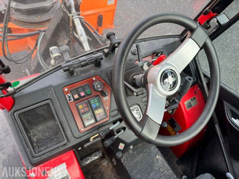 جرار 2010 Antonio Carraro Superparc 4400 HST MED SNØFRESER, KOST OG STRØKASSE: صور 33 جرار 2010 Antonio Carraro Superparc 4400 HST MED SNØFRESER, KOST OG STRØKASSE: صور 33