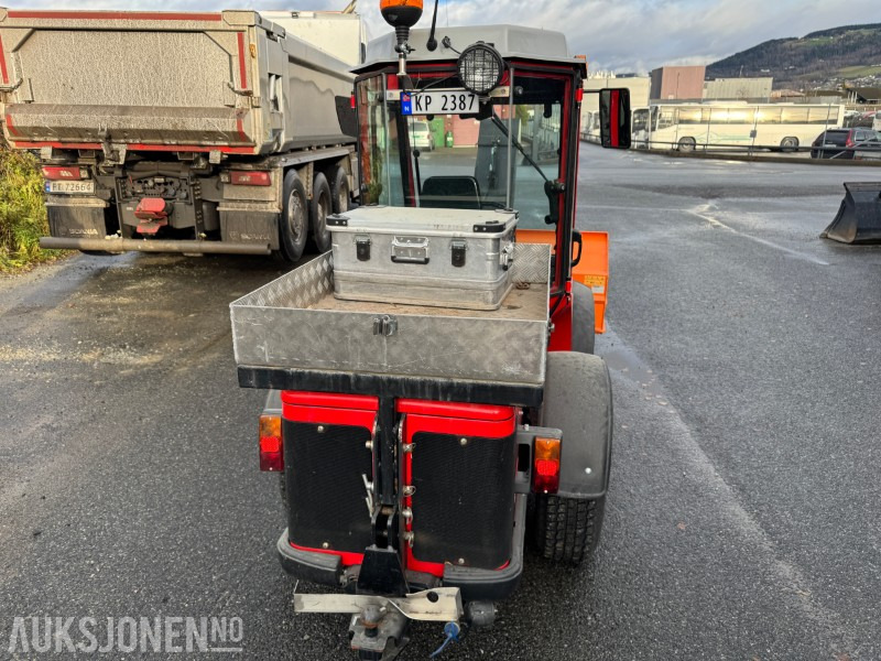 جرار 2010 Antonio Carraro Superparc 4400 HST MED SNØFRESER, KOST OG STRØKASSE: صور 6 جرار 2010 Antonio Carraro Superparc 4400 HST MED SNØFRESER, KOST OG STRØKASSE: صور 6