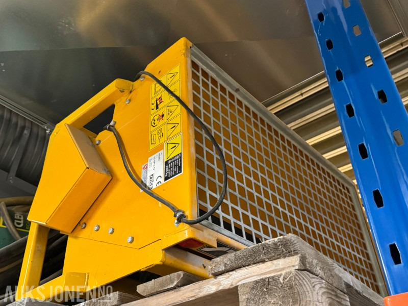 جرار 2010 Antonio Carraro Superparc 4400 HST MED SNØFRESER, KOST OG STRØKASSE: صور 48 جرار 2010 Antonio Carraro Superparc 4400 HST MED SNØFRESER, KOST OG STRØKASSE: صور 48