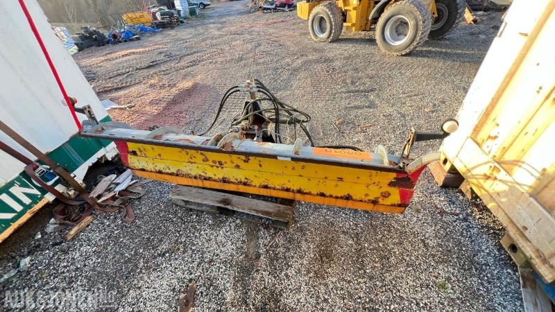 2010 Brøyteskjær - معدات البناء: صور 2 2010 Brøyteskjær - معدات البناء: صور 2