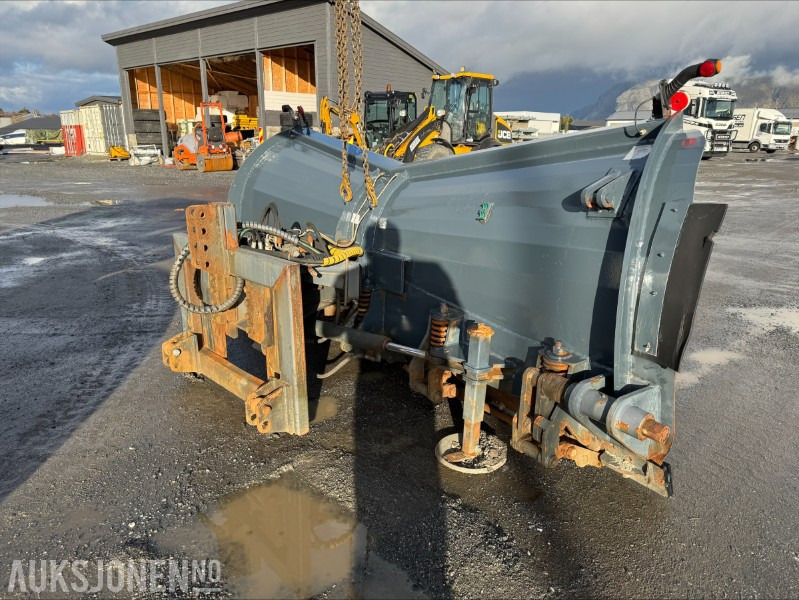 2010 Stark 3400 Snøplog for Traktor - 3,4 m - الآلات والماكينات الزراعية: صور 4 2010 Stark 3400 Snøplog for Traktor - 3,4 m - الآلات والماكينات الزراعية: صور 4
