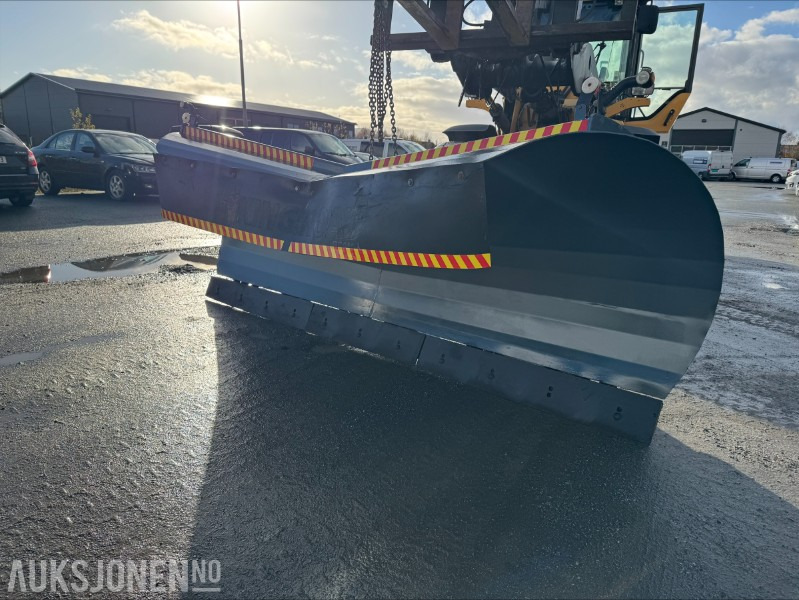 2010 Stark 3400 Snøplog for Traktor - 3,4 m - الآلات والماكينات الزراعية: صور 1 2010 Stark 3400 Snøplog for Traktor - 3,4 m - الآلات والماكينات الزراعية: صور 1