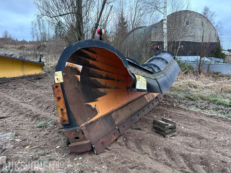 2010 TELLEFSDAL K-70 S DS 3400P SNØPLOG - ملحقات - آلات البناء: صور 3 2010 TELLEFSDAL K-70 S DS 3400P SNØPLOG - ملحقات - آلات البناء: صور 3