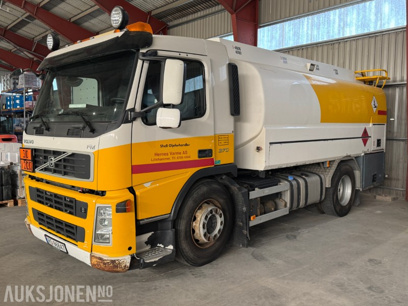 2010 Volvo FM 370 tankbil med 12000 liters tank - شاحنة صهريج: صور 2 2010 Volvo FM 370 tankbil med 12000 liters tank - شاحنة صهريج: صور 2