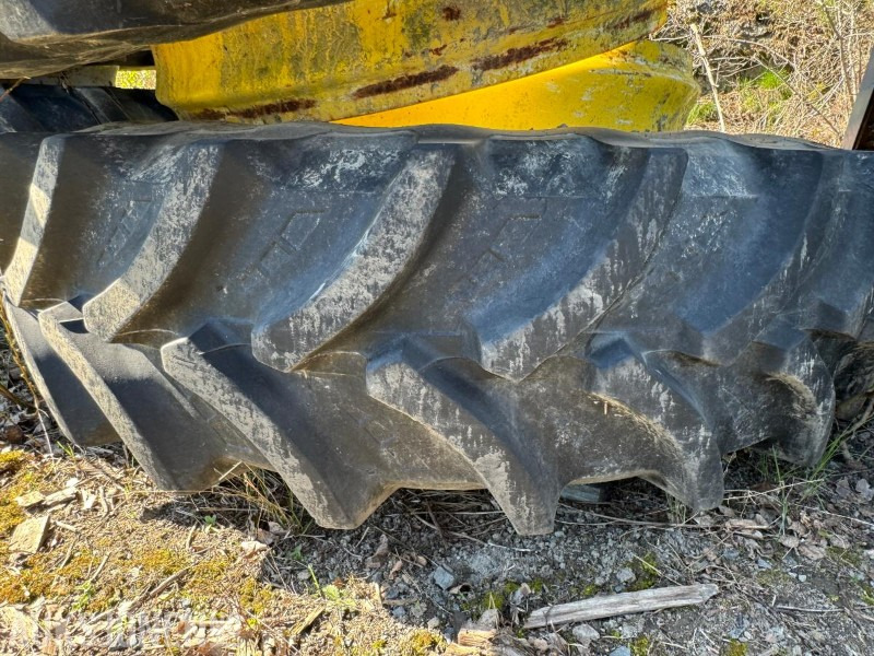 2010 tvillinghjul 460/85R38 - الآلات والماكينات الزراعية: صور 3 2010 tvillinghjul 460/85R38 - الآلات والماكينات الزراعية: صور 3