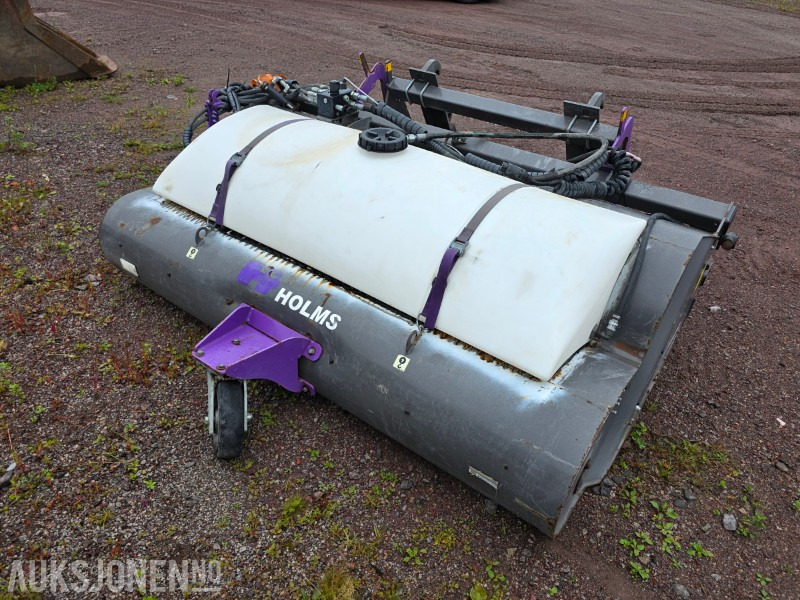 2011 Holms PL-2.15 feiekost med vanntank og klargjort for sidekost - معدات البناء: صور 2 2011 Holms PL-2.15 feiekost med vanntank og klargjort for sidekost - معدات البناء: صور 2
