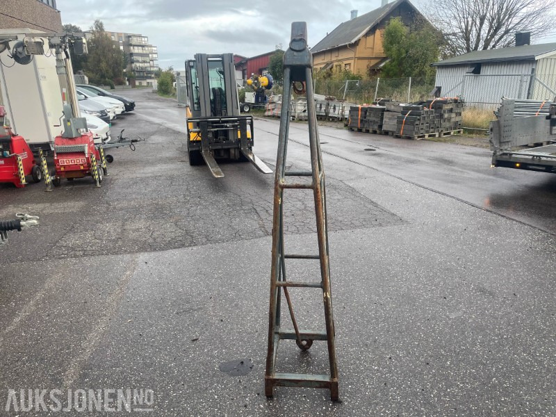 2011 Tre Emme løftearm / kranarm F1150 – 1,5 tonn - ملحقات - آلات البناء: صور 4 2011 Tre Emme løftearm / kranarm F1150 – 1,5 tonn - ملحقات - آلات البناء: صور 4