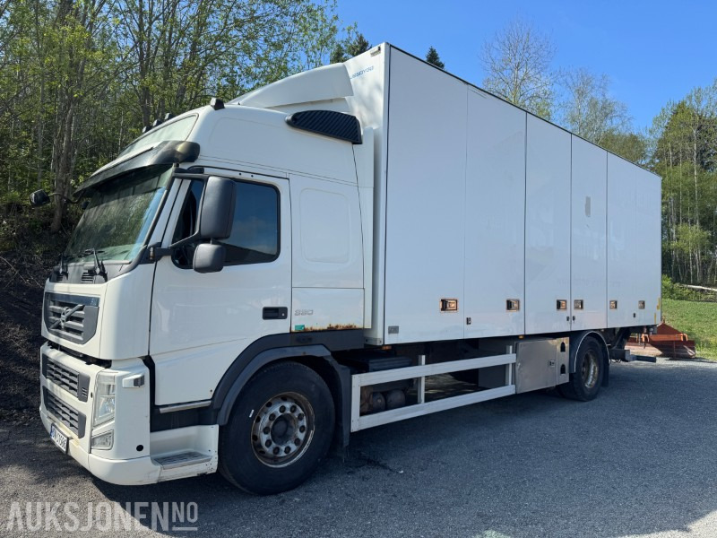2011 Volvo FM-330 skapbil med full sideåpning og løftelem - بصندوق مغلق شاحنة: صور 1 2011 Volvo FM-330 skapbil med full sideåpning og løftelem - بصندوق مغلق شاحنة: صور 1
