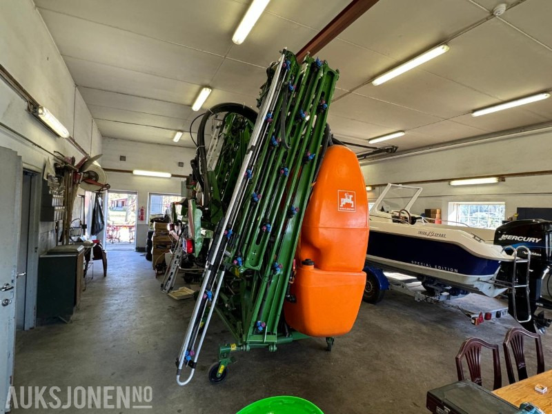 2011 amazonen uf 1801 21 meter m/ front tank - الآلات والماكينات الزراعية: صور 3 2011 amazonen uf 1801 21 meter m/ front tank - الآلات والماكينات الزراعية: صور 3