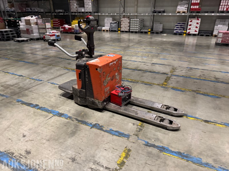 2012 BT LPE200/8 elektrisk jekketruck - Snile - معدات المناولة: صور 5 2012 BT LPE200/8 elektrisk jekketruck - Snile - معدات المناولة: صور 5