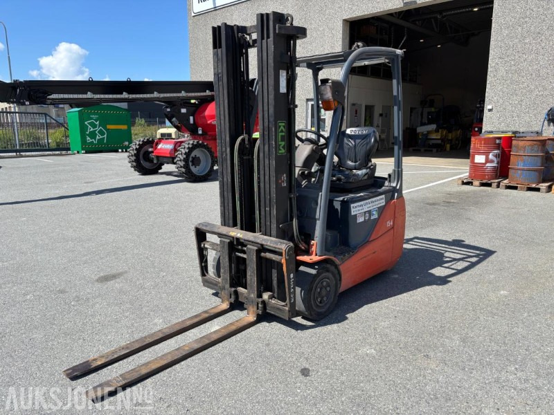 2012 Toyota Gaffeltruck 8FBET15 - معدات المناولة: صور 1 2012 Toyota Gaffeltruck 8FBET15 - معدات المناولة: صور 1