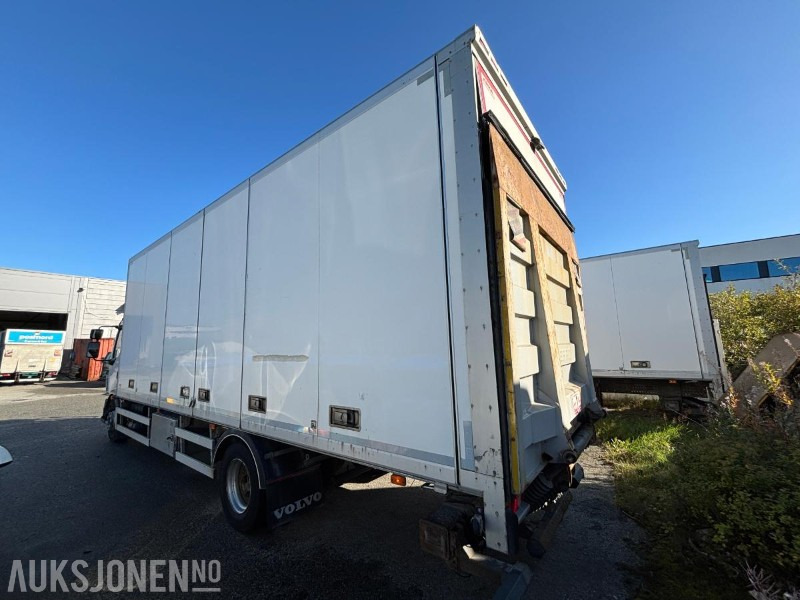 2012 VOLVO FL-290 SKAPBIL. FULL SIDEÅPNING OG ZEPRO BAKLØFT. 18PALLER - بصندوق مغلق شاحنة: صور 3 2012 VOLVO FL-290 SKAPBIL. FULL SIDEÅPNING OG ZEPRO BAKLØFT. 18PALLER - بصندوق مغلق شاحنة: صور 3