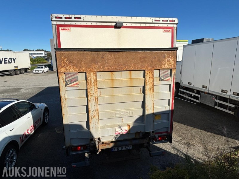 2012 VOLVO FL-290 SKAPBIL. FULL SIDEÅPNING OG ZEPRO BAKLØFT. 18PALLER - بصندوق مغلق شاحنة: صور 4 2012 VOLVO FL-290 SKAPBIL. FULL SIDEÅPNING OG ZEPRO BAKLØFT. 18PALLER - بصندوق مغلق شاحنة: صور 4