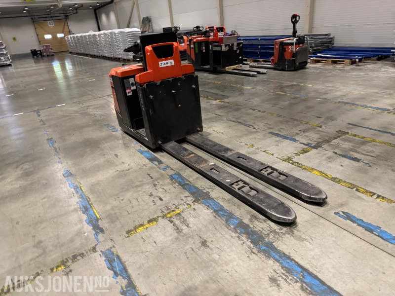 2013 BT OSE250P – Plukktruck 2.5 tonn – Hevbar førerplass - معدات المناولة: صور 2 2013 BT OSE250P – Plukktruck 2.5 tonn – Hevbar førerplass - معدات المناولة: صور 2