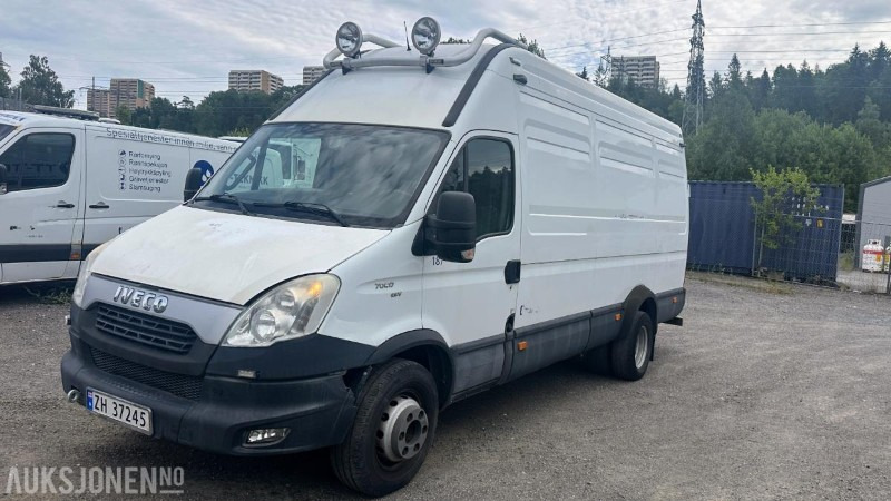2013 IVECO DAILY 70C17 EEV 3,0 170 HK | DIESELVARMER | ARBEIDSLYS | HENGERFESTE 3500 KG - فان: صور 1 2013 IVECO DAILY 70C17 EEV 3,0 170 HK | DIESELVARMER | ARBEIDSLYS | HENGERFESTE 3500 KG - فان: صور 1