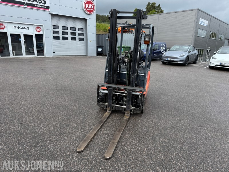 2013 Toyota 8FBET18 elektrisk gaffeltruck - معدات المناولة: صور 2 2013 Toyota 8FBET18 elektrisk gaffeltruck - معدات المناولة: صور 2