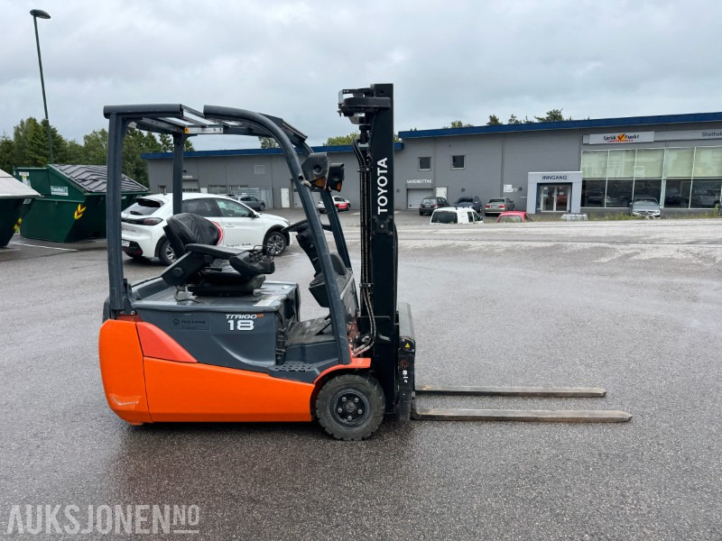 2013 Toyota 8FBET18 elektrisk gaffeltruck - معدات المناولة: صور 4 2013 Toyota 8FBET18 elektrisk gaffeltruck - معدات المناولة: صور 4