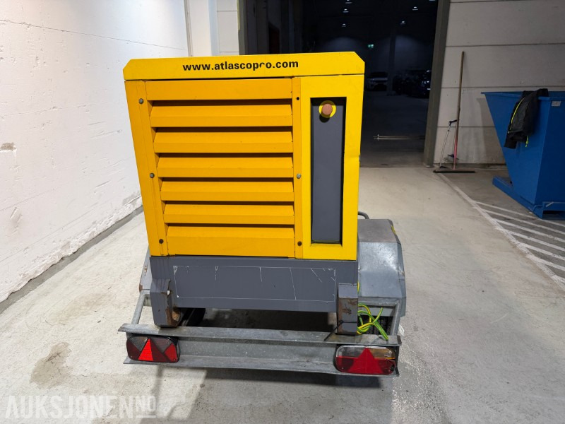 2014 Atlas Copco QAS 20 TR tilhengermontert aggregat - 20 KVA / 16 kW - معدات البناء: صور 3 2014 Atlas Copco QAS 20 TR tilhengermontert aggregat - 20 KVA / 16 kW - معدات البناء: صور 3