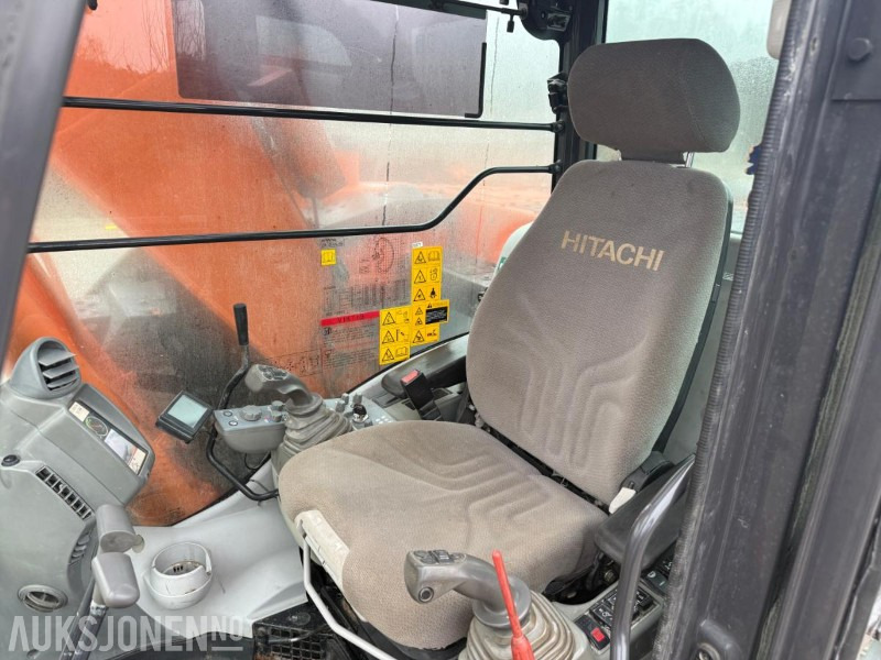 حفارة 2014 Hitachi Zaxis 135us BELTEGRAVER ENGCON TILTROTATOR SERVICEHISTORIKK SENTRALSMØRING 2 SKUFFER: صور 25 حفارة 2014 Hitachi Zaxis 135us BELTEGRAVER ENGCON TILTROTATOR SERVICEHISTORIKK SENTRALSMØRING 2 SKUFFER: صور 25