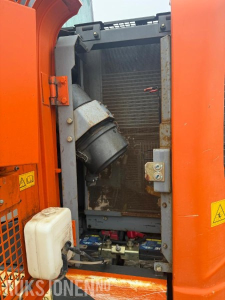 حفارة 2014 Hitachi Zaxis 135us BELTEGRAVER ENGCON TILTROTATOR SERVICEHISTORIKK SENTRALSMØRING 2 SKUFFER: صور 14 حفارة 2014 Hitachi Zaxis 135us BELTEGRAVER ENGCON TILTROTATOR SERVICEHISTORIKK SENTRALSMØRING 2 SKUFFER: صور 14