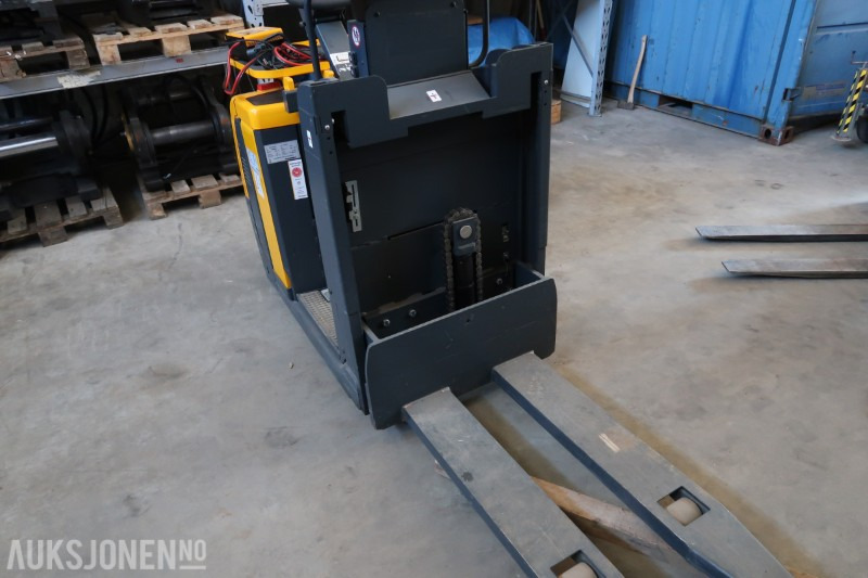 2014 Jungheinrich ECE 310HP Plukktruck - uten minstepris - معدات المناولة: صور 5 2014 Jungheinrich ECE 310HP Plukktruck - uten minstepris - معدات المناولة: صور 5