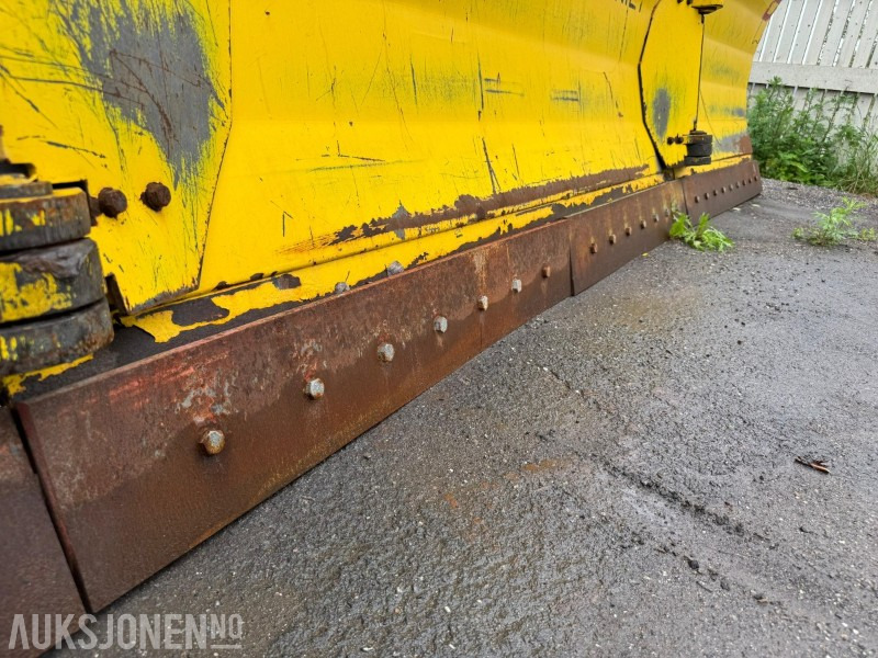 2015 Gjerstad 480 | Hydraulisk U-plog - الآلات والماكينات الزراعية: صور 3 2015 Gjerstad 480 | Hydraulisk U-plog - الآلات والماكينات الزراعية: صور 3