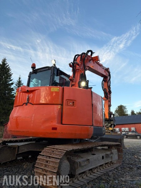 2015 Hitachi US 85 gravemaskin TILTROTATOR SENTRALSMØRING - حفارة: صور 4 2015 Hitachi US 85 gravemaskin TILTROTATOR SENTRALSMØRING - حفارة: صور 4