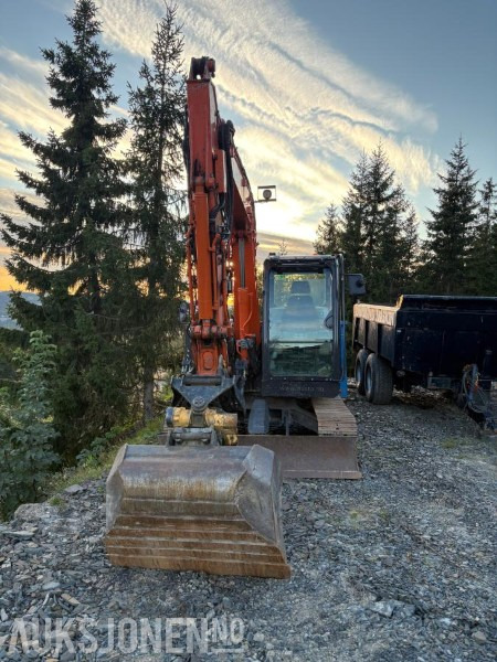 2015 Hitachi US 85 gravemaskin TILTROTATOR SENTRALSMØRING - حفارة: صور 2 2015 Hitachi US 85 gravemaskin TILTROTATOR SENTRALSMØRING - حفارة: صور 2
