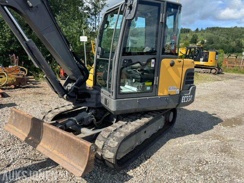 2015 Volvo EC55C GRAVEMASKIN MED KUN 1556 TIMER PÅ TELLEREN - حفارة: صور 3 2015 Volvo EC55C GRAVEMASKIN MED KUN 1556 TIMER PÅ TELLEREN - حفارة: صور 3