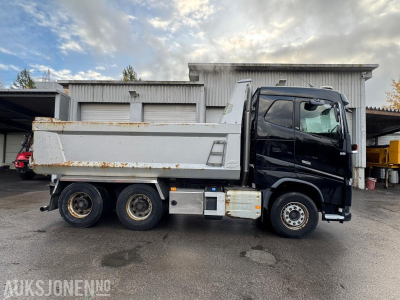 2015 Volvo FH16-660 6X4 Euro6T  Brøyterigget tippbil  – Servicehistorikk– 144 449 km - قلابات: صور 4 2015 Volvo FH16-660 6X4 Euro6T  Brøyterigget tippbil  – Servicehistorikk– 144 449 km - قلابات: صور 4