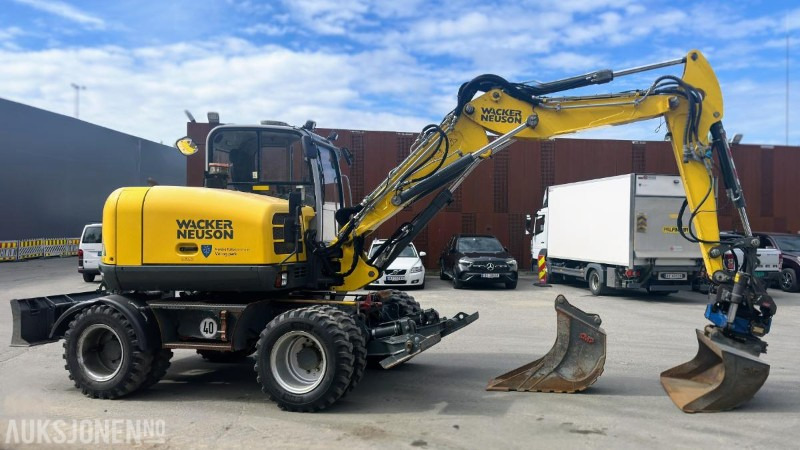 2015 Wacker Neuson EW100 Gravemaskin / Hjulgraver Tiltrotator Pusseskuffe Kabelskuffe 3224 timer - حفارة: صور 3 2015 Wacker Neuson EW100 Gravemaskin / Hjulgraver Tiltrotator Pusseskuffe Kabelskuffe 3224 timer - حفارة: صور 3