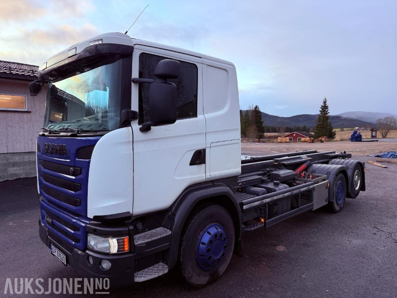 2016 Scania G450 EURO 6 444933 km - Styrbar boggi og Webasto - شاحنة ذات الخطاف: صور 1 2016 Scania G450 EURO 6 444933 km - Styrbar boggi og Webasto - شاحنة ذات الخطاف: صور 1