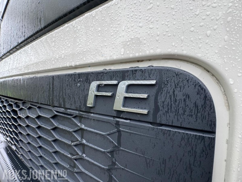 بصندوق مغلق شاحنة 2016 Volvo FE - 320 - Distribusjons lastebil med bakløft - Gått kun 264.000 km: صور 9