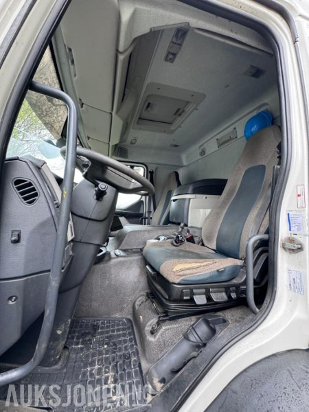 بصندوق مغلق شاحنة 2016 Volvo FE - 320 - Distribusjons lastebil med bakløft - Gått kun 264.000 km: صور 18