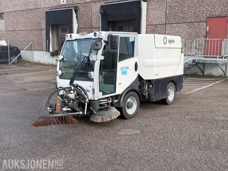 2017 Bucher CityCat 2020XL Feiemaskin / Euro 6 - معدات صناعية: صور 1 2017 Bucher CityCat 2020XL Feiemaskin / Euro 6 - معدات صناعية: صور 1