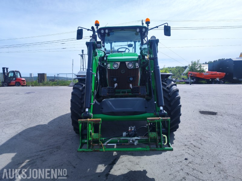 2017 John Deere 6115MC – Kun 1917 timer! Lasteapparat | PowerQuad+ | 40 km/t - جرار: صور 3 2017 John Deere 6115MC – Kun 1917 timer! Lasteapparat | PowerQuad+ | 40 km/t - جرار: صور 3