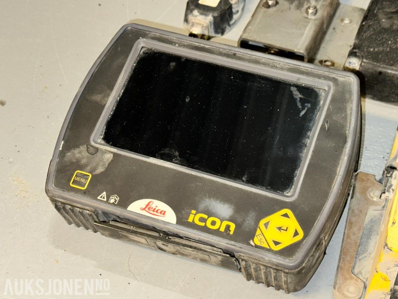 2017 Leica GPS 80 Maskinstyring - komplett system - ملحقات - آلات البناء: صور 4 2017 Leica GPS 80 Maskinstyring - komplett system - ملحقات - آلات البناء: صور 4